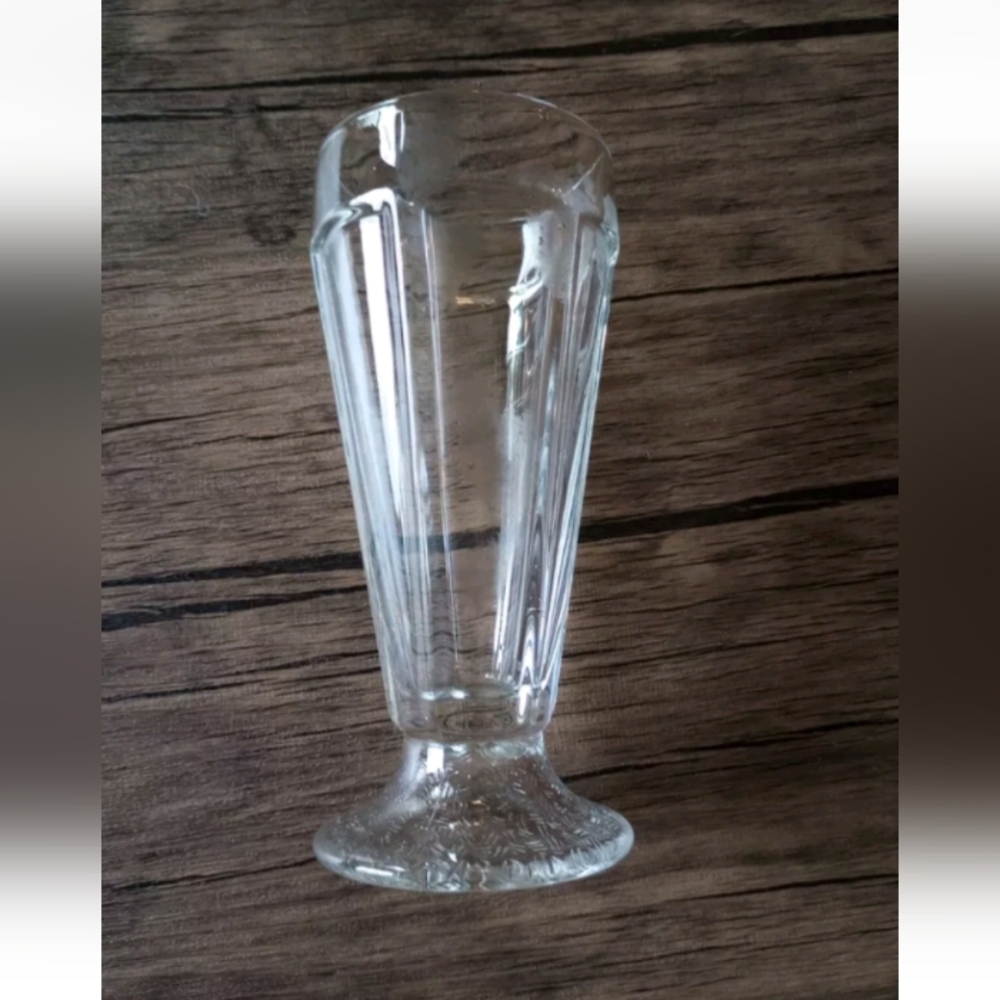 1 Vintage Soda Fountain Milkshake Ice Cream Sundae Glasses-Home Decor